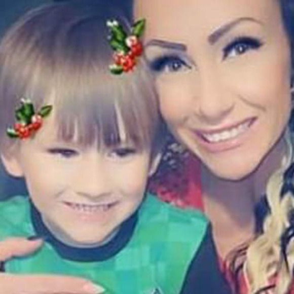 Meet your Posher, Danielle - Picture 1 of 1